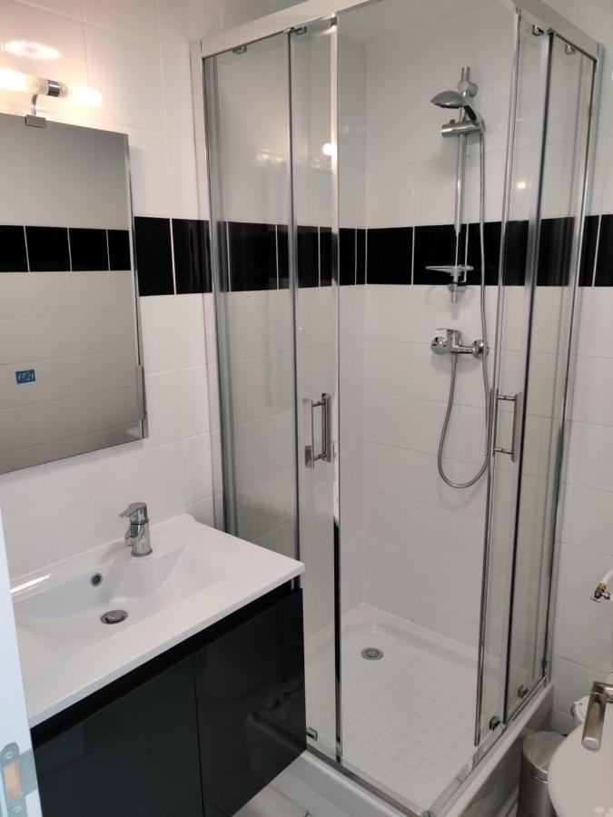 D-Day Goodcaen Apartment Bagian luar foto