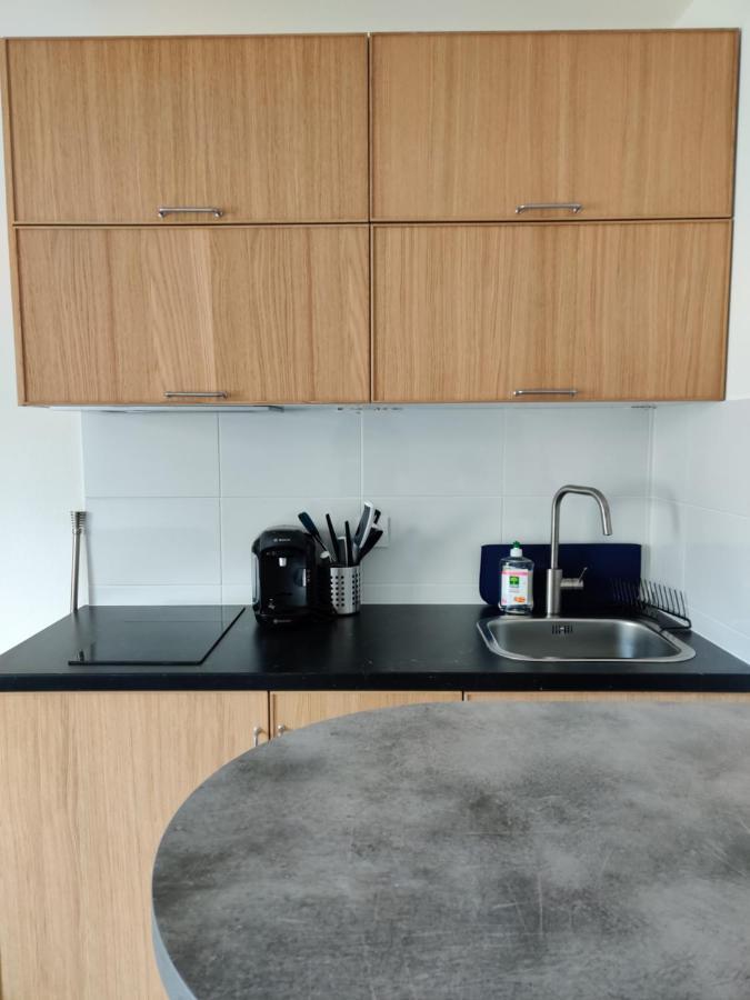 D-Day Goodcaen Apartment Bagian luar foto